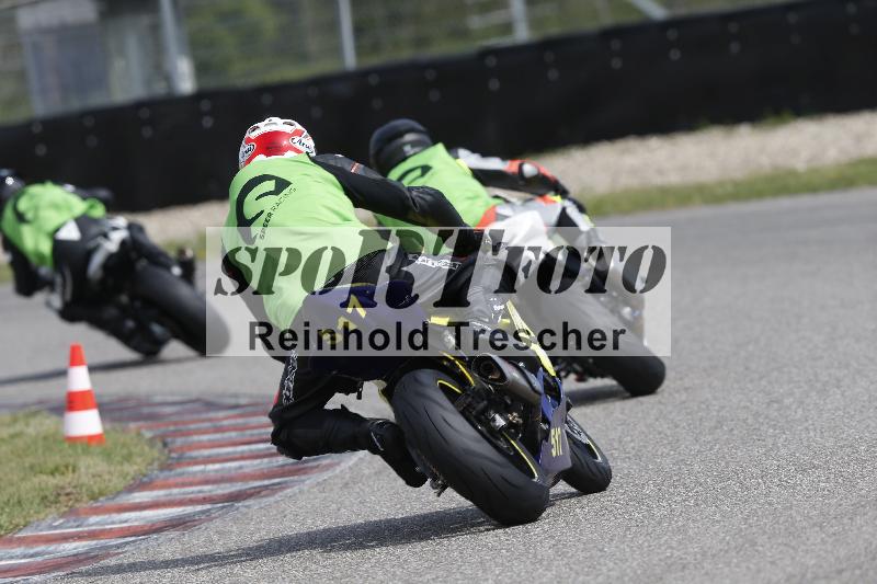 Archiv-2025/07 19.04.2025 Speer Racing ADR/Instruktorentraining/backside